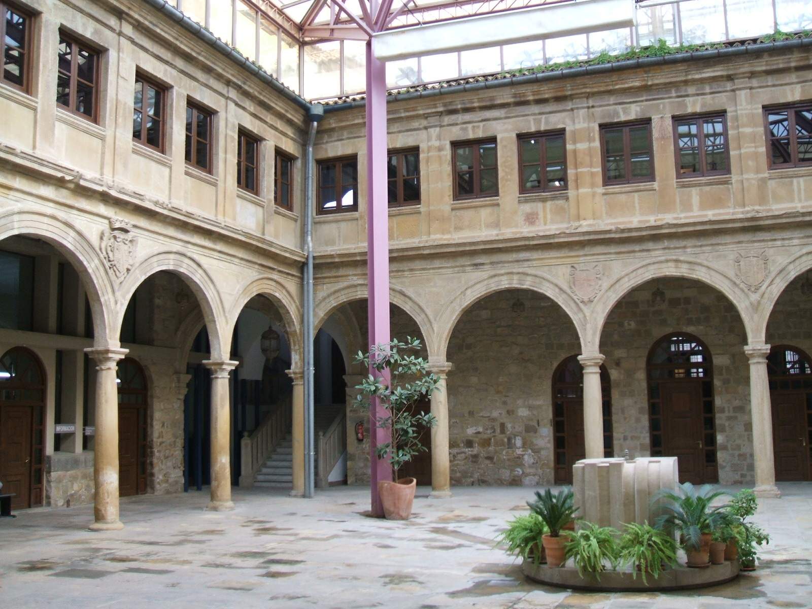 Altes Kloster La Victoria